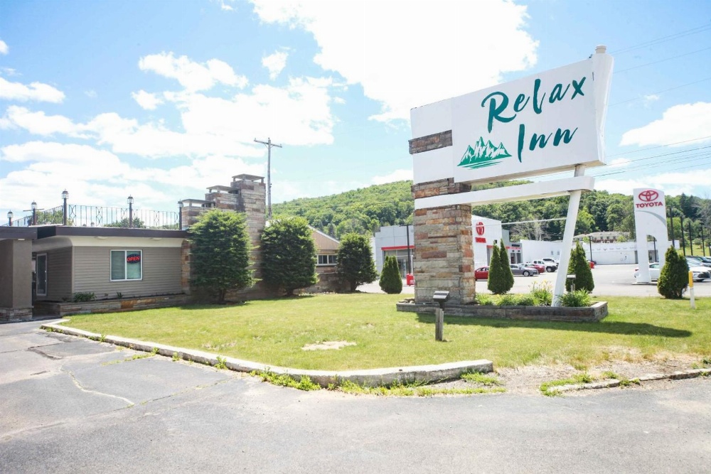 Relax Inn-Bradford Main image