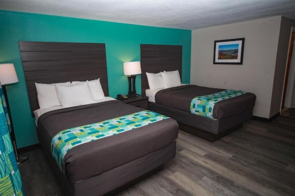 Relax Inn-Bradford image 11